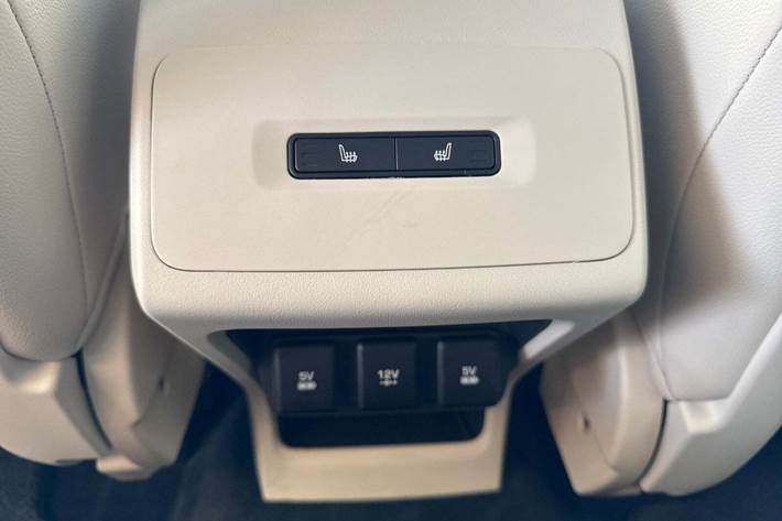 Grå Jaguar I-Pace fra 2024