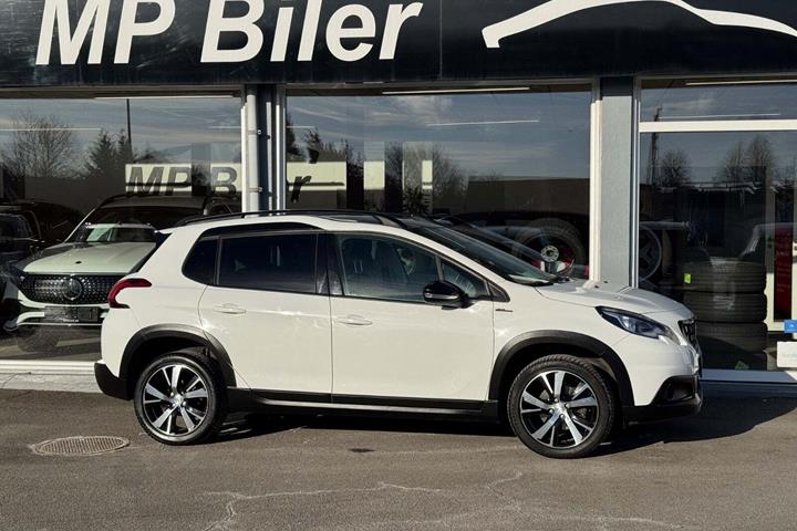 Hvid Peugeot 2008 fra 2019