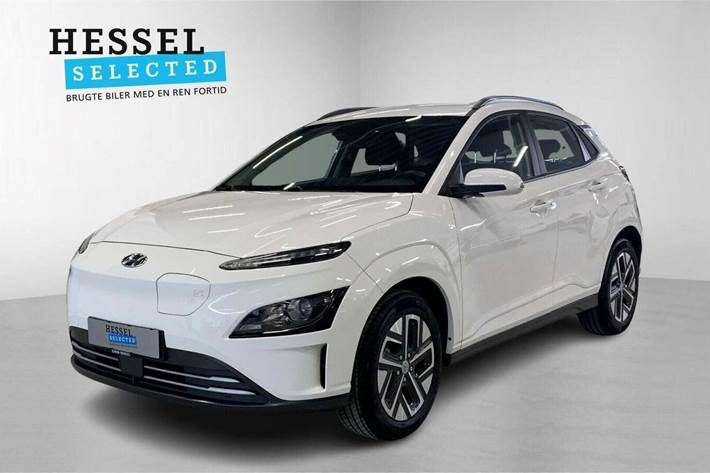 Blå Hyundai Kona fra 2022 set udefra