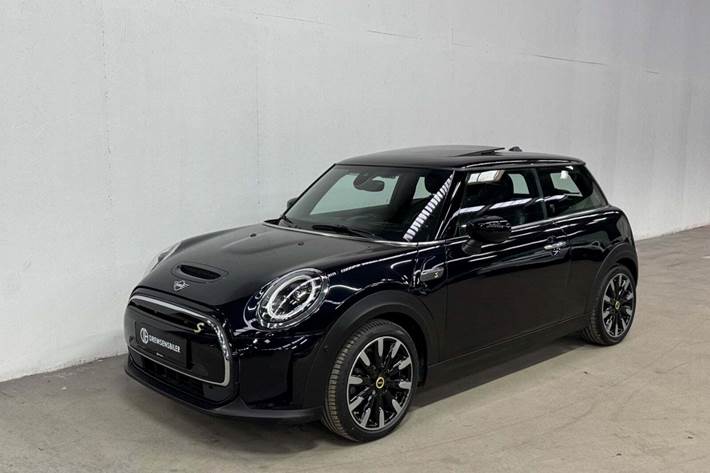 Sort Mini Cooper SE fra 2022
