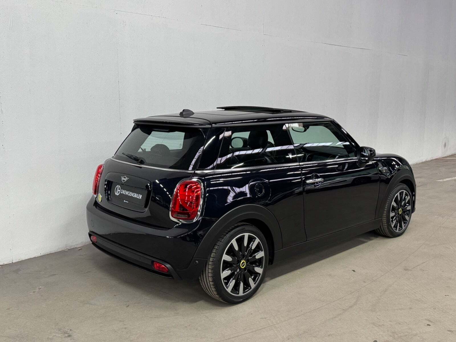 Mini Cooper SE Younique Trim