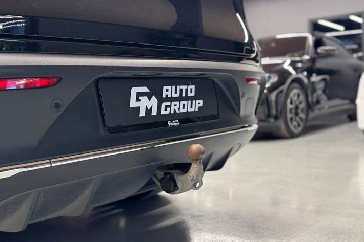 Sort Mercedes EQC400 fra 2021