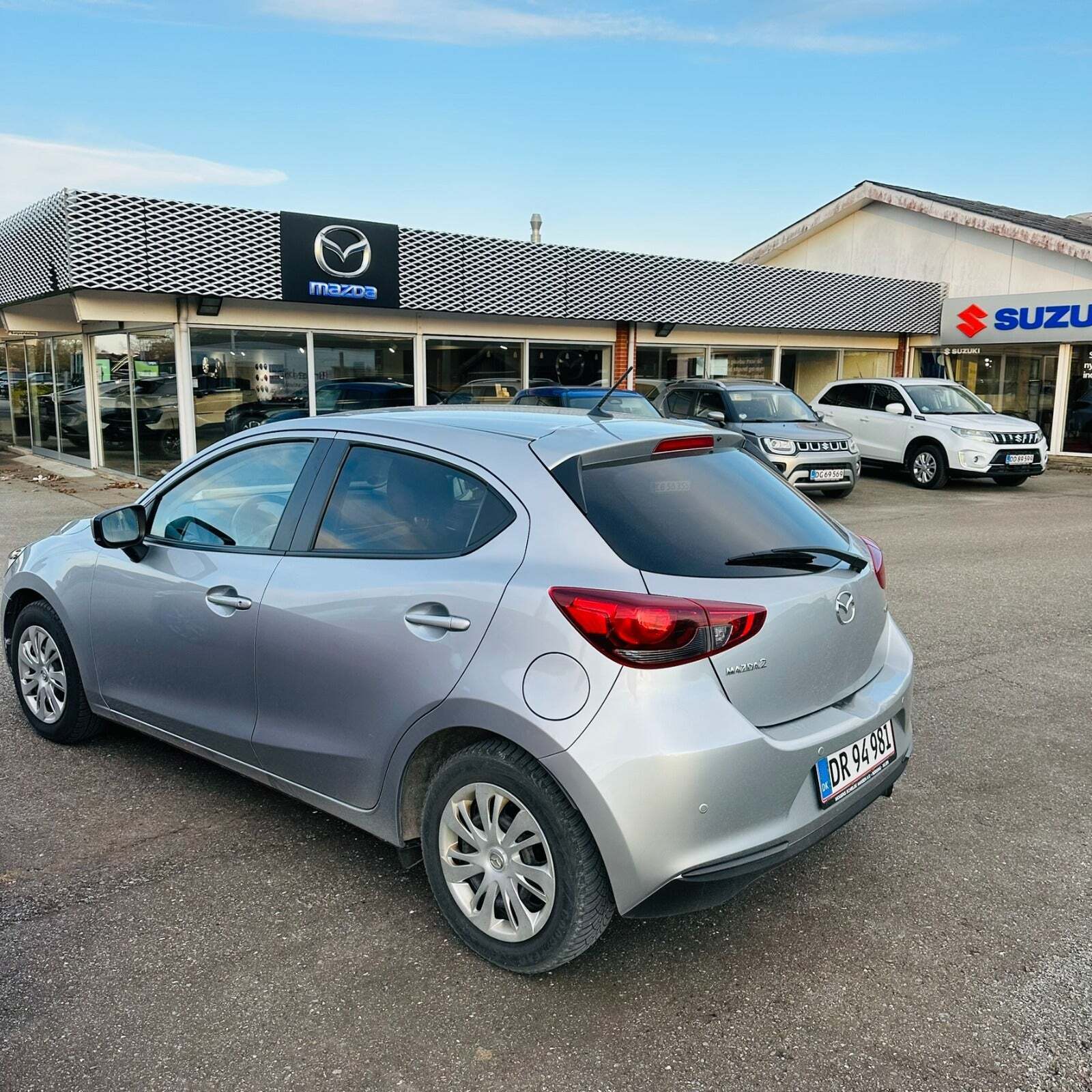 Sølv Mazda 2 fra 2022