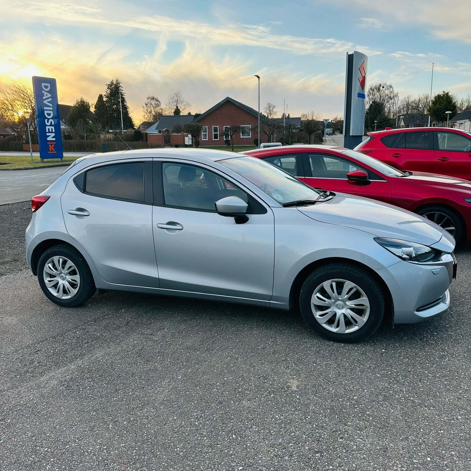 Sølv Mazda 2 fra 2022