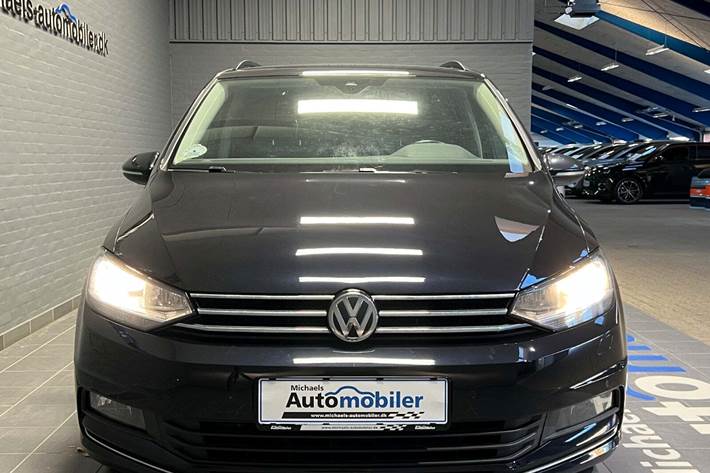 Sort VW Touran fra 2019