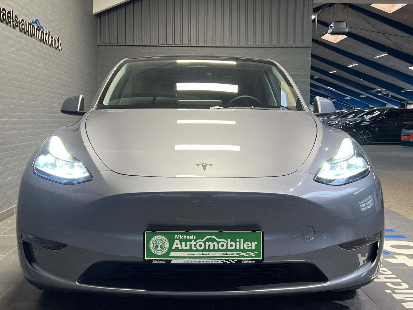 Tesla Model Y Long Range AWD