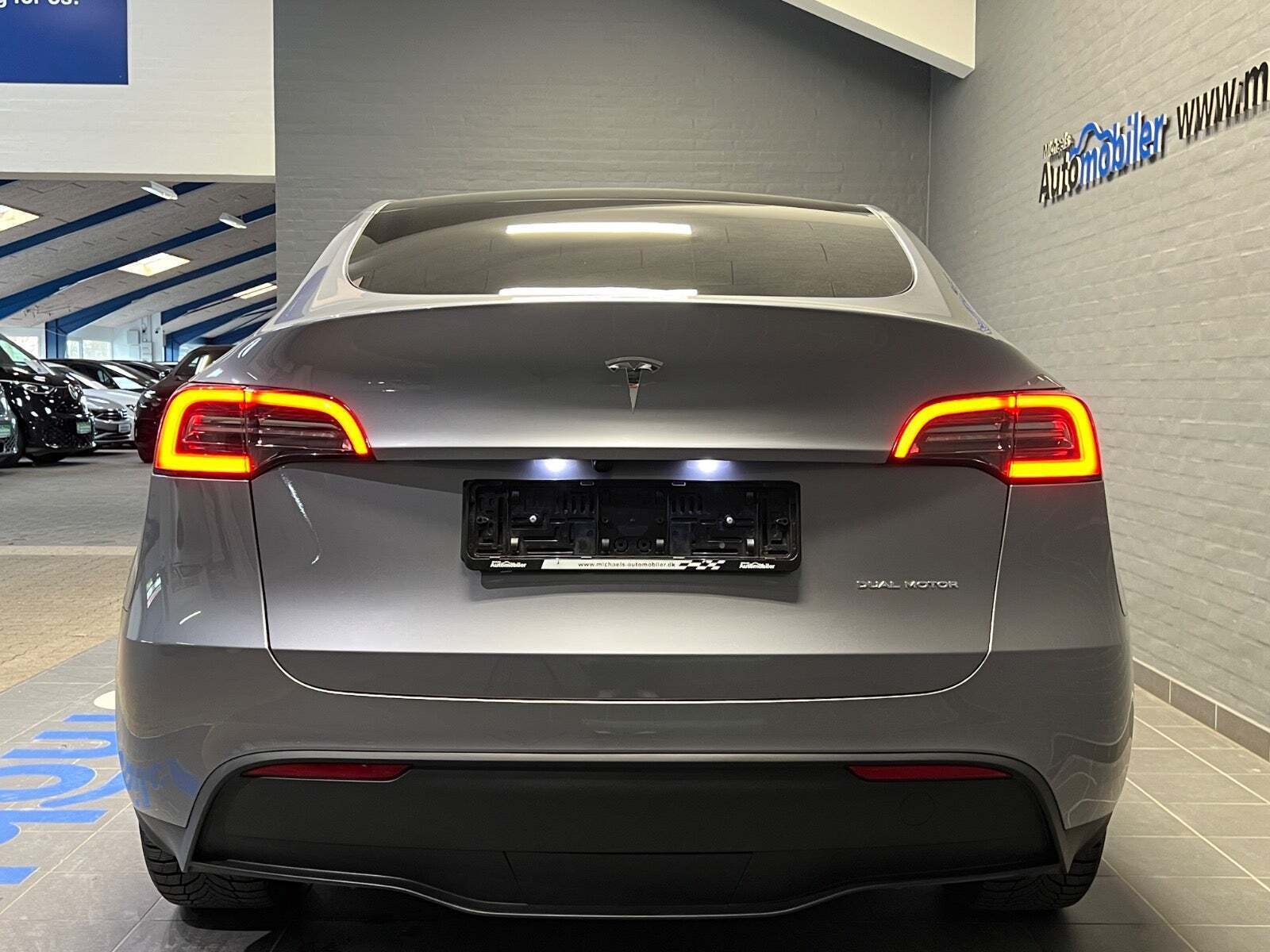 Tesla Model Y Long Range AWD