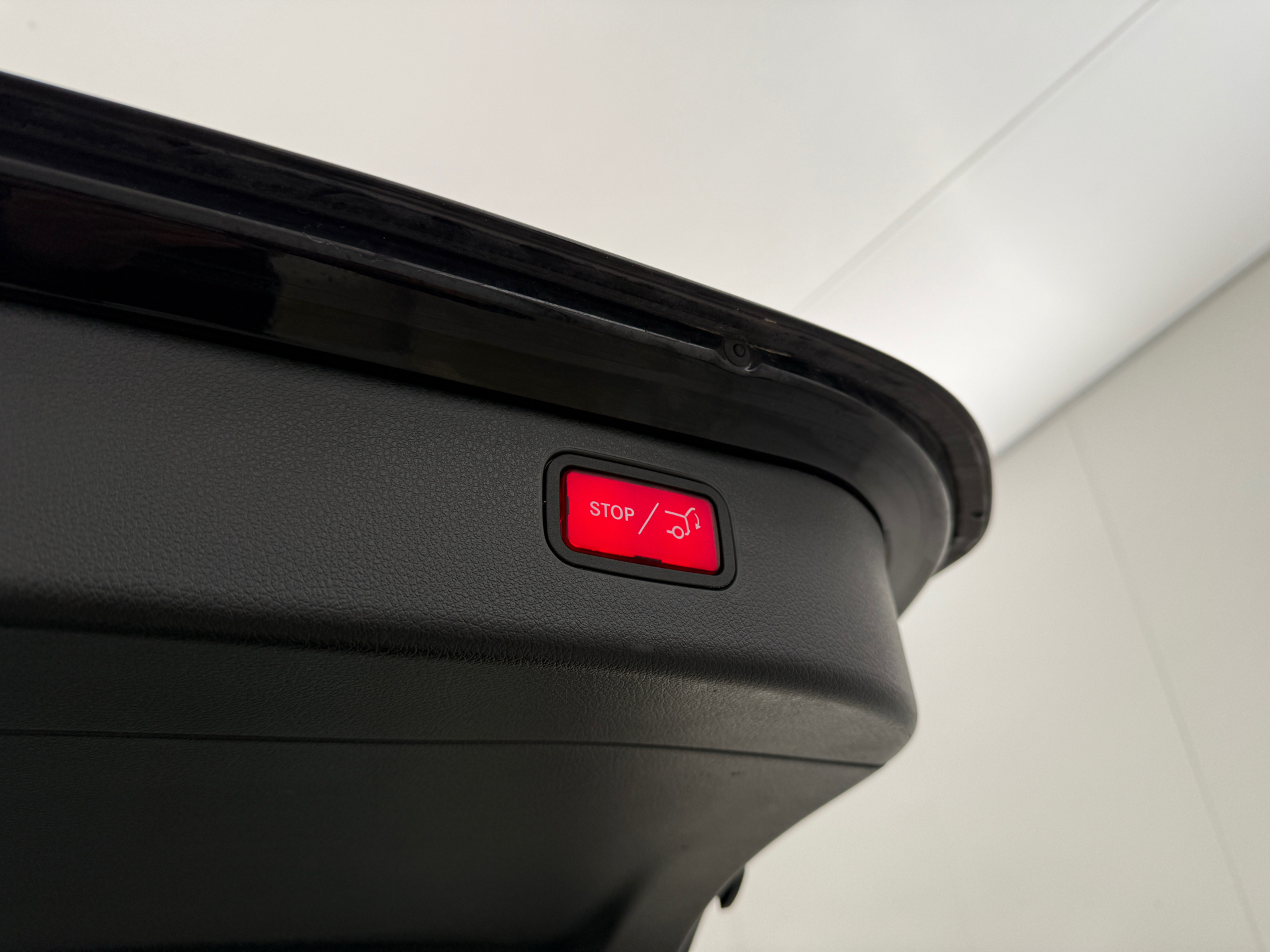 Sort Mercedes C220 d fra 2022