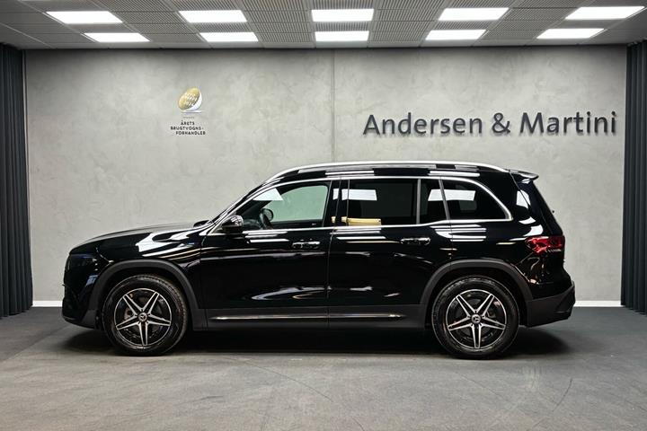 Sort Mercedes EQB 250 fra 2022