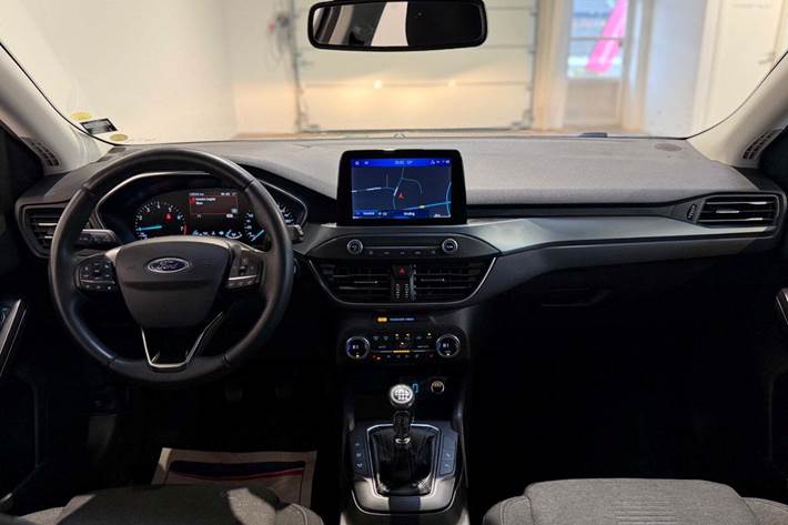 Grå Ford Focus fra 2019