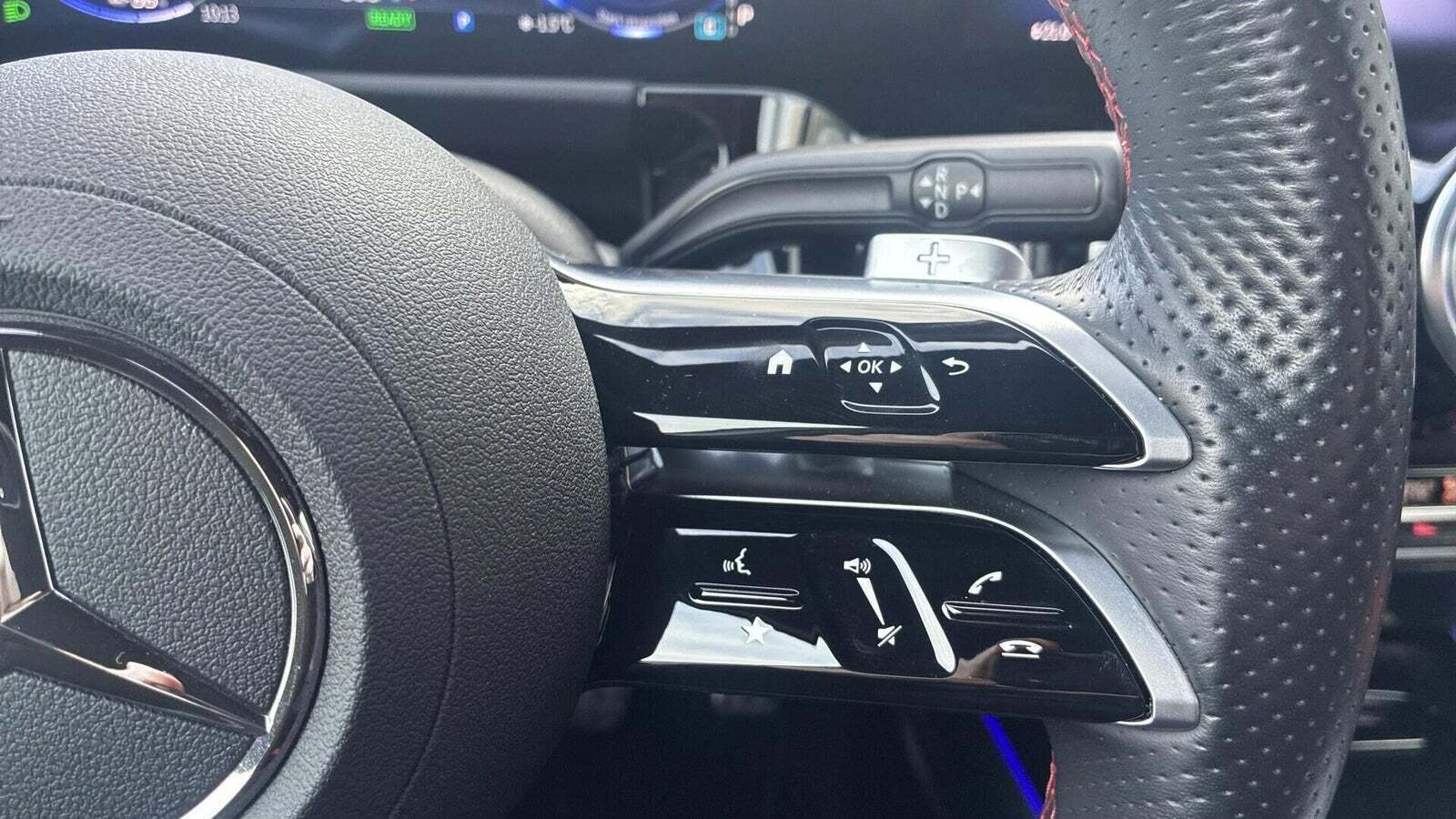 Hvid Mercedes EQA250+ fra 2024