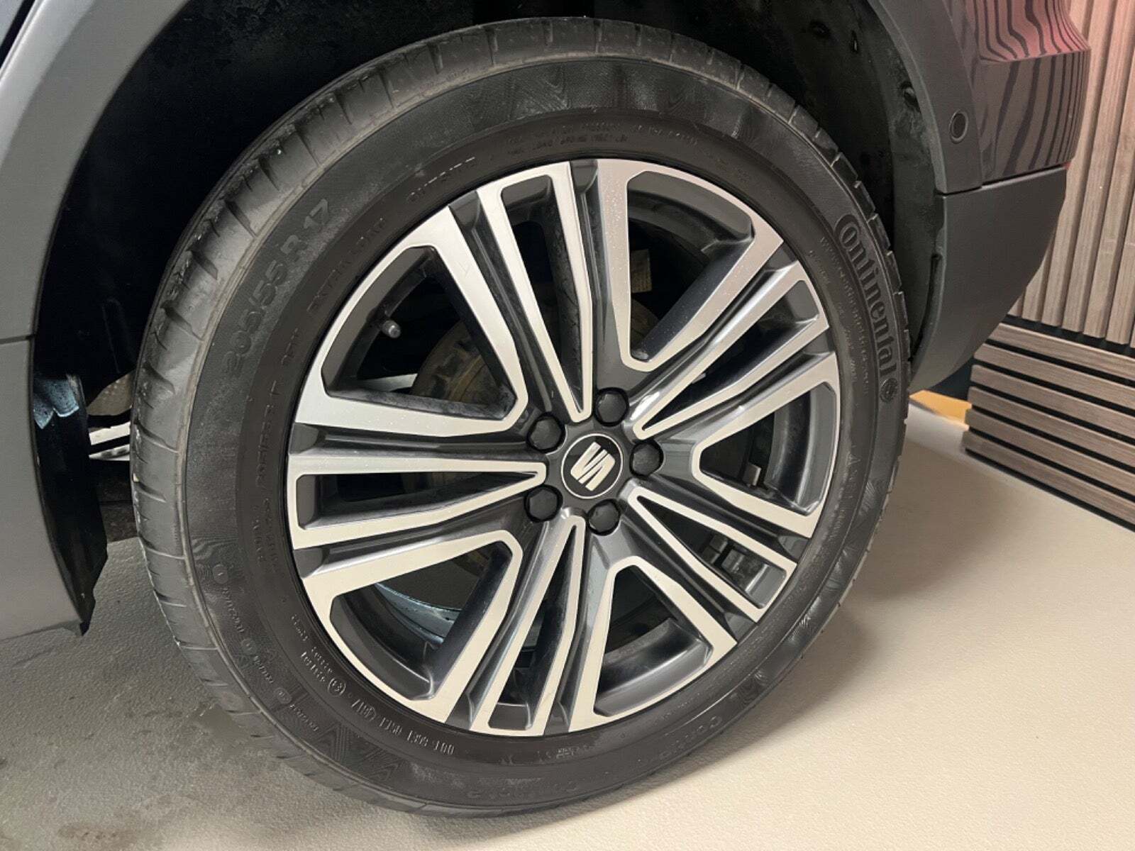 Grå Seat Arona fra 2018