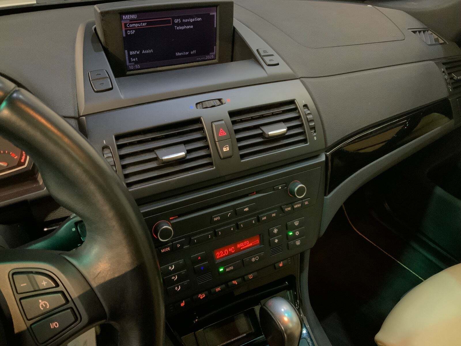 Hvid BMW X3 fra 2010