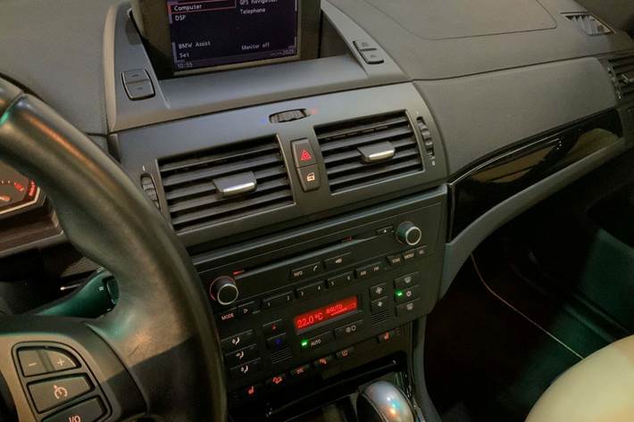 Hvid BMW X3 fra 2010