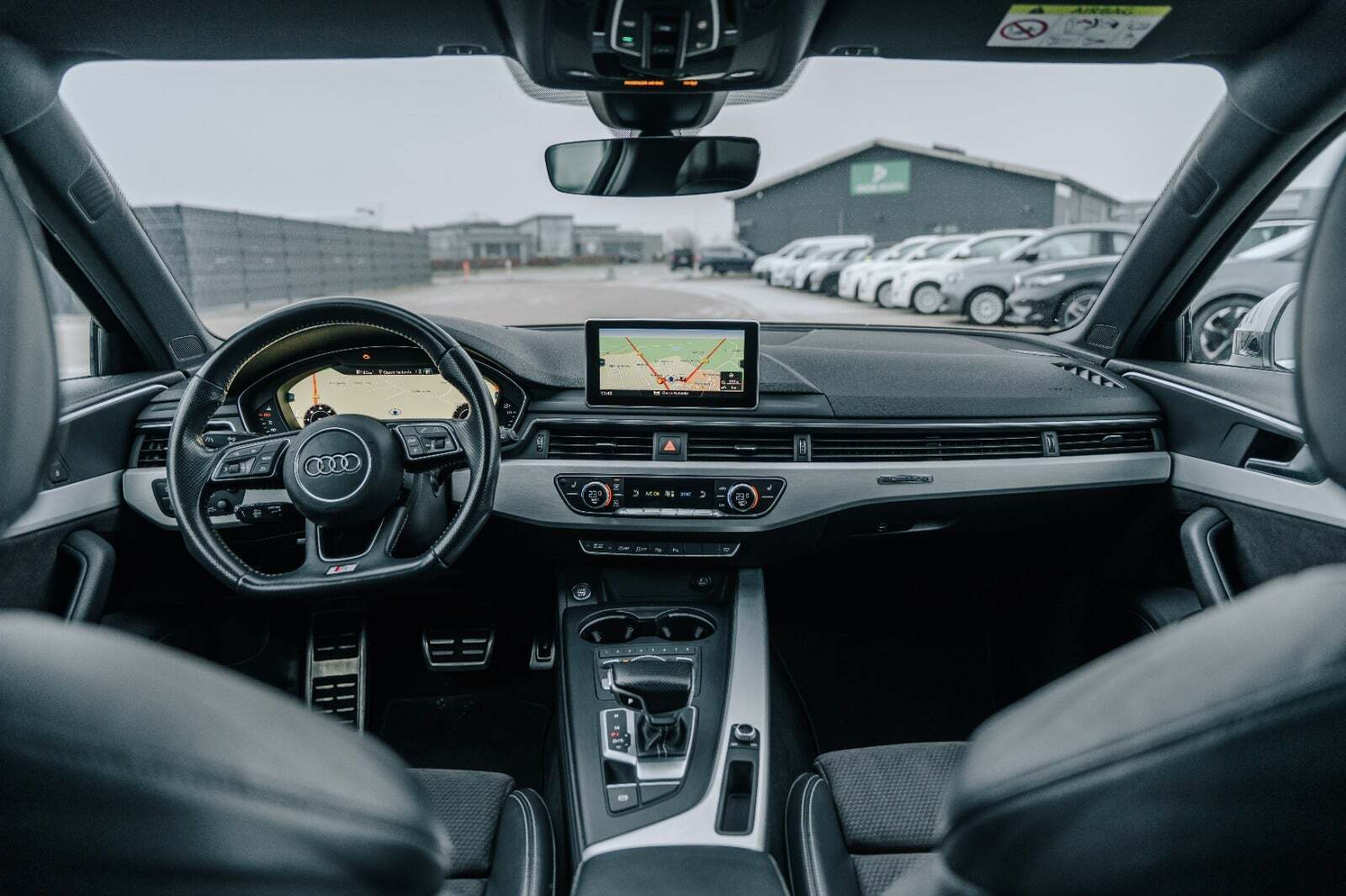 Audi A4 3,0 TDi 272 S-line Avant quattro Tiptr.