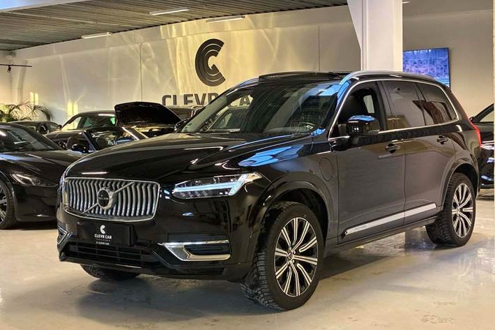 Sort Volvo XC90 fra 2022 set udefra