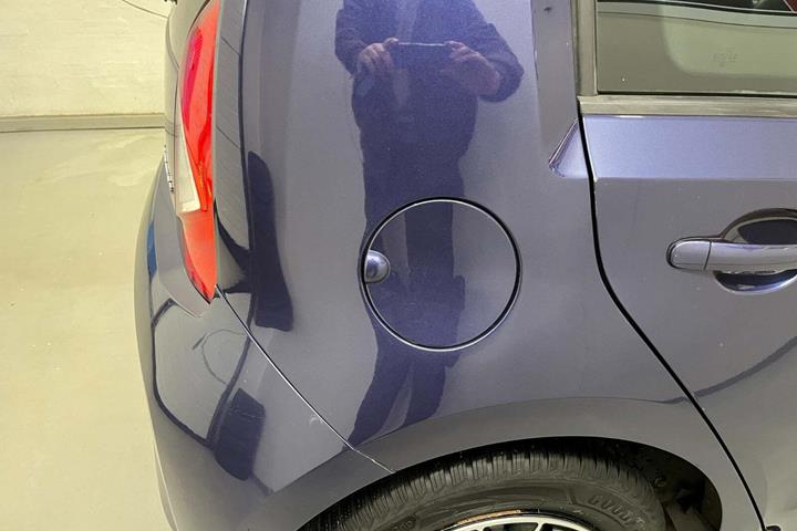 Blå Seat Mii fra 2016