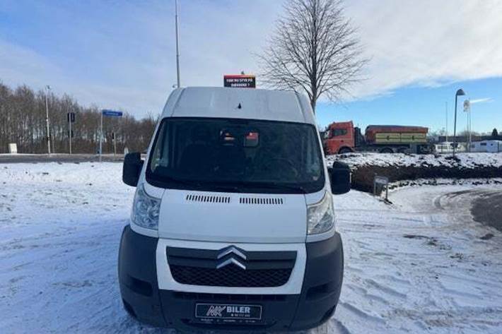 undefined Citroën Jumper 30 fra 2013 set udefra