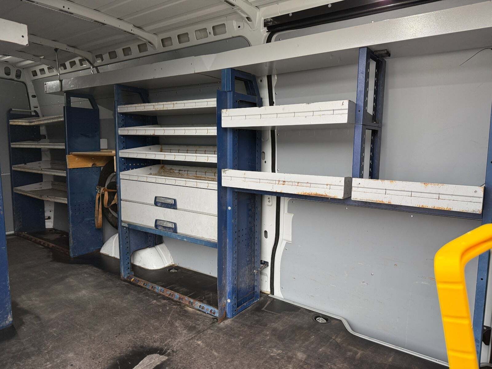 Hvid Iveco Daily fra 2024