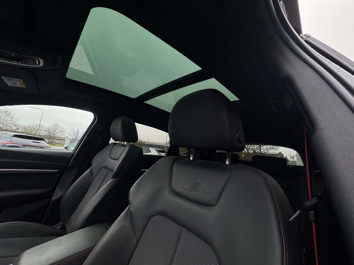 Audi Q8 e-tron 55 S-line Sportback quattro