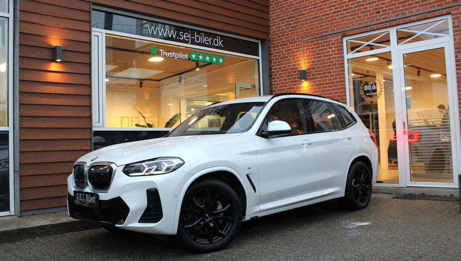 BMW iX3 Charged M-Sport