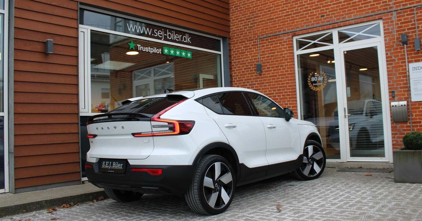 Hvid Volvo C40 fra 2023