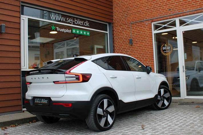 Hvid Volvo C40 fra 2023