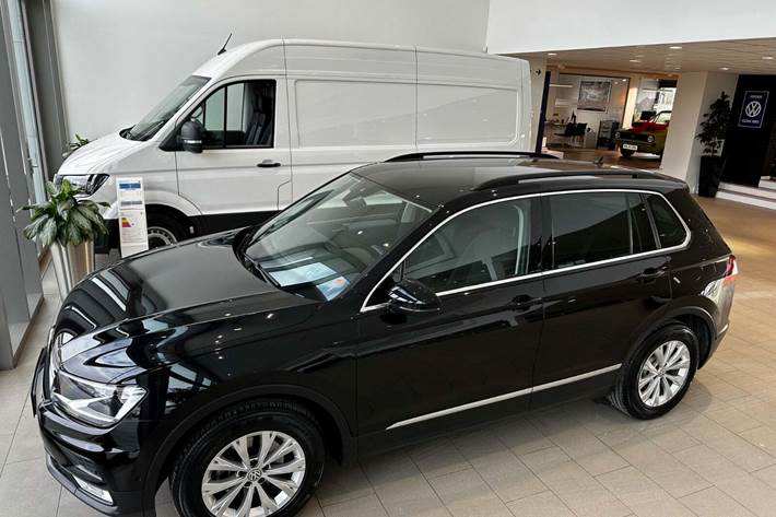 Sort VW Tiguan fra 2017