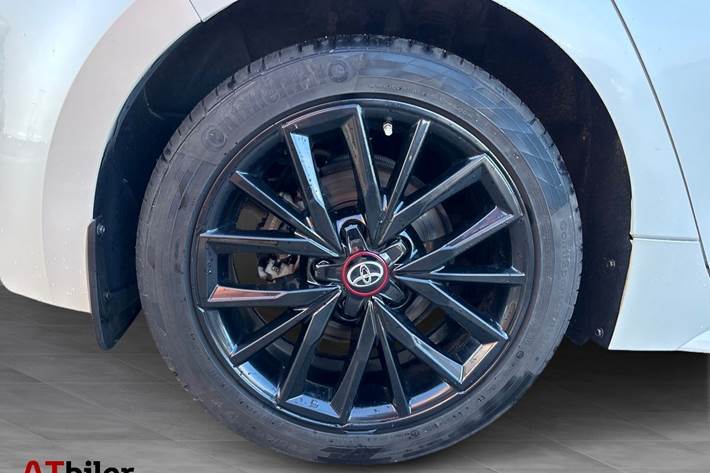 Hvid Toyota Corolla fra 2020