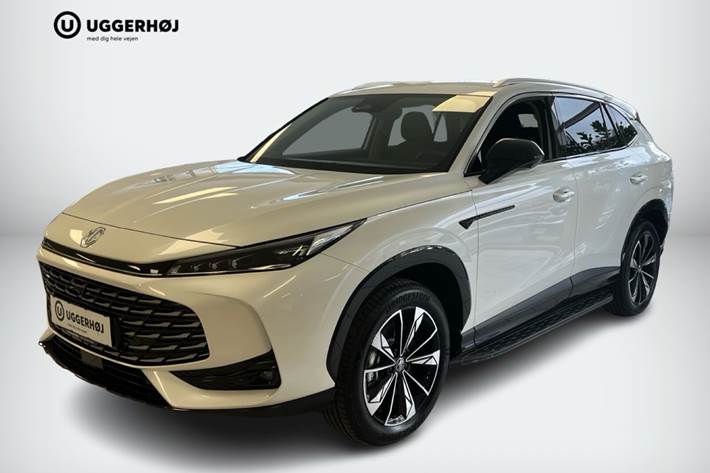 Hvid MG HS fra 2025 set udefra