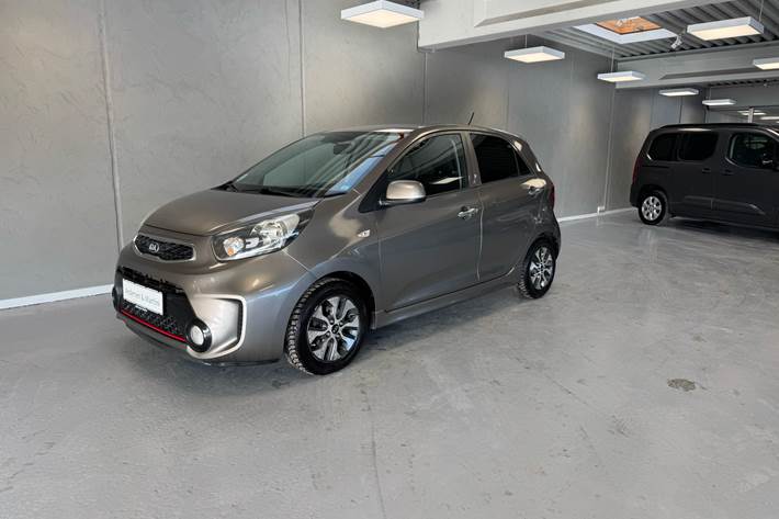 Grå Kia Picanto fra 2015
