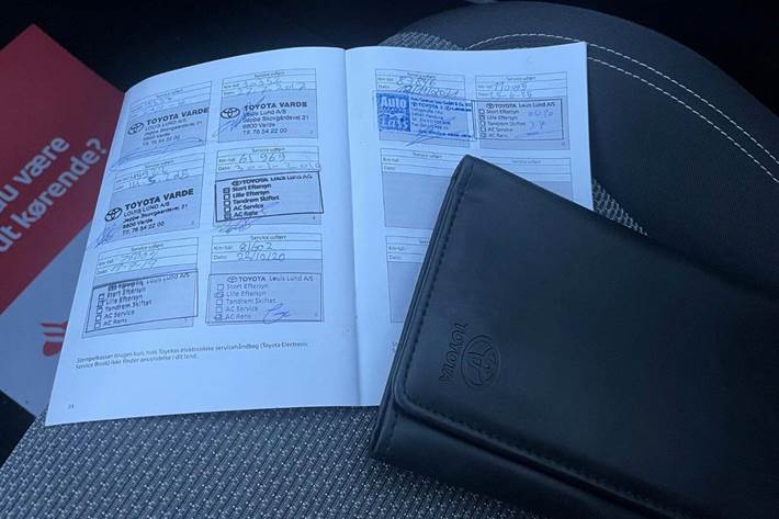 undefined Toyota Yaris fra 2015