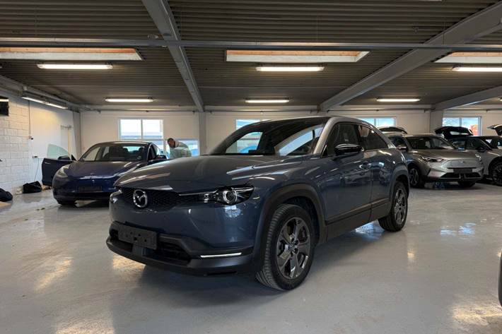 Grå Mazda MX-30 fra 2021
