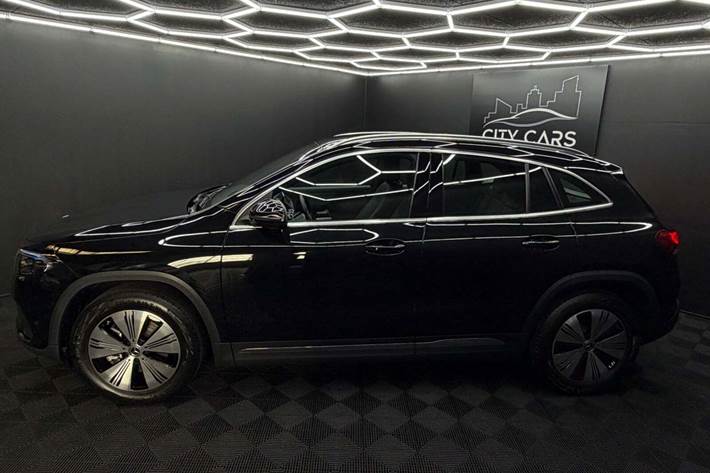 Sort Mercedes EQA250 fra 2023