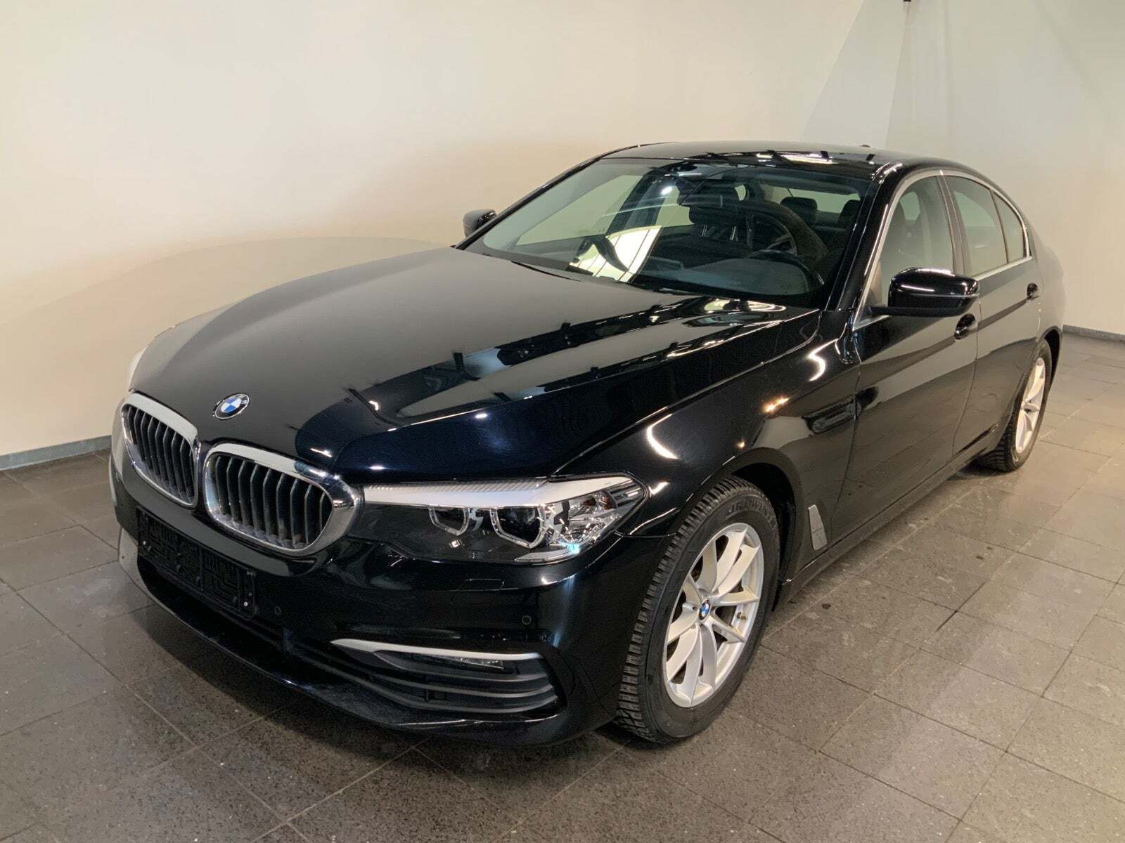 BMW 520d 2,0 Connected aut.