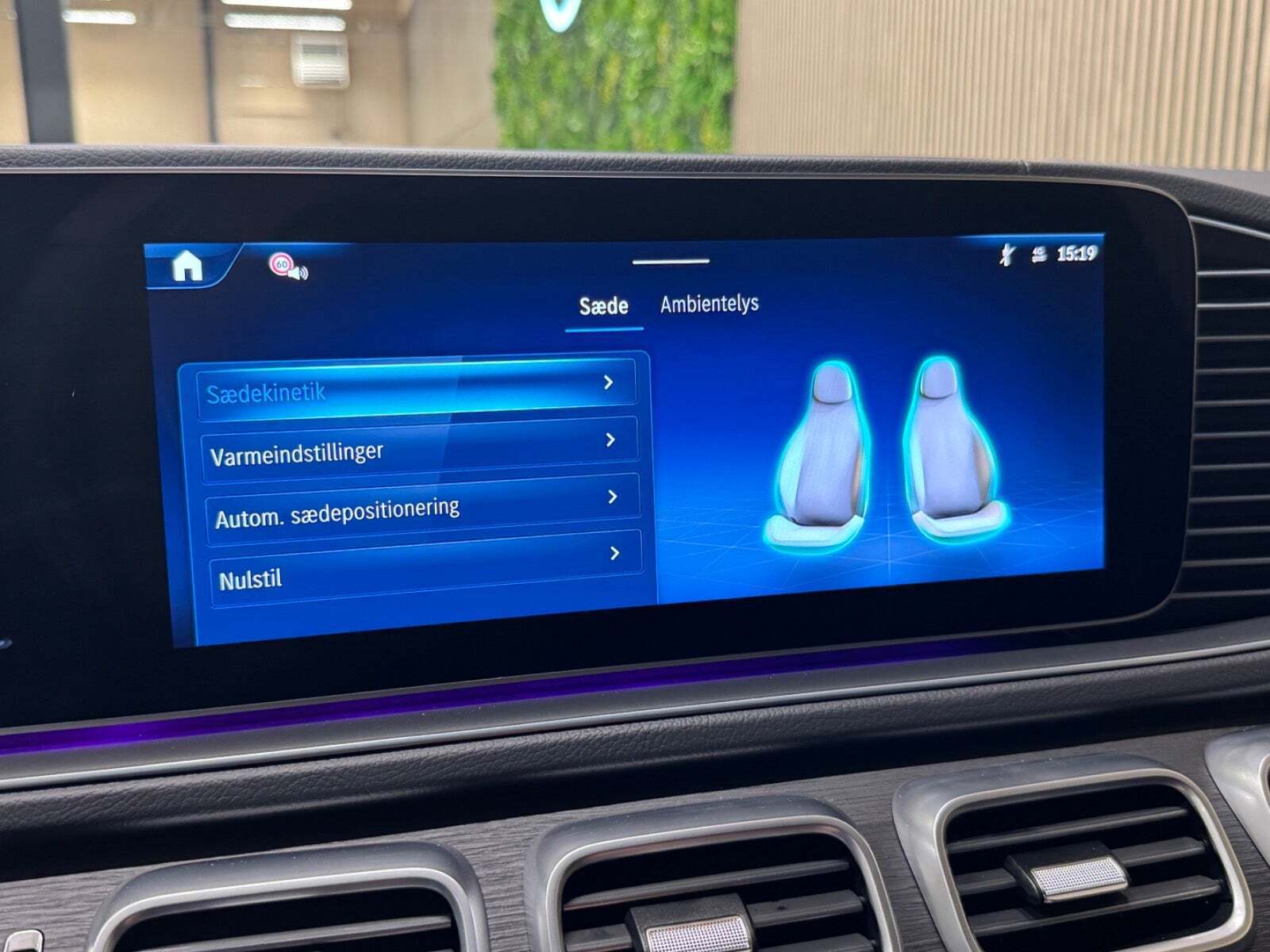 Grå Mercedes GLE350 de fra 2025