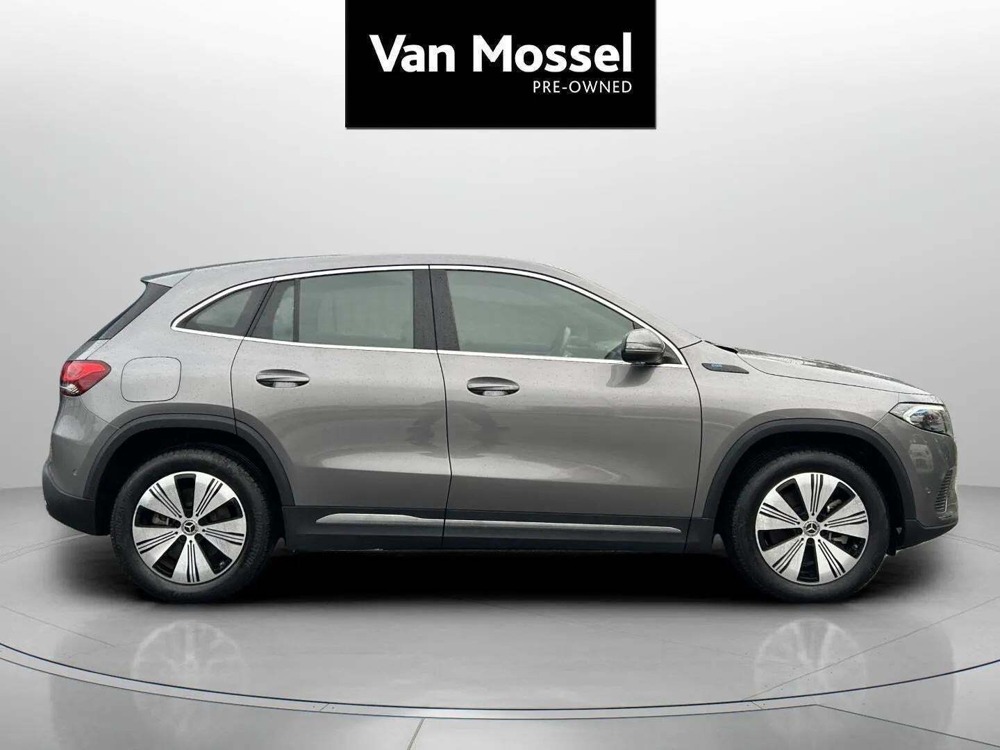 Mercedes EQA250+ Electric Art