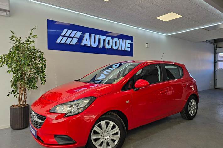 Rød Opel Corsa fra 2017