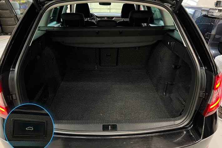 Sort Skoda Octavia fra 2018