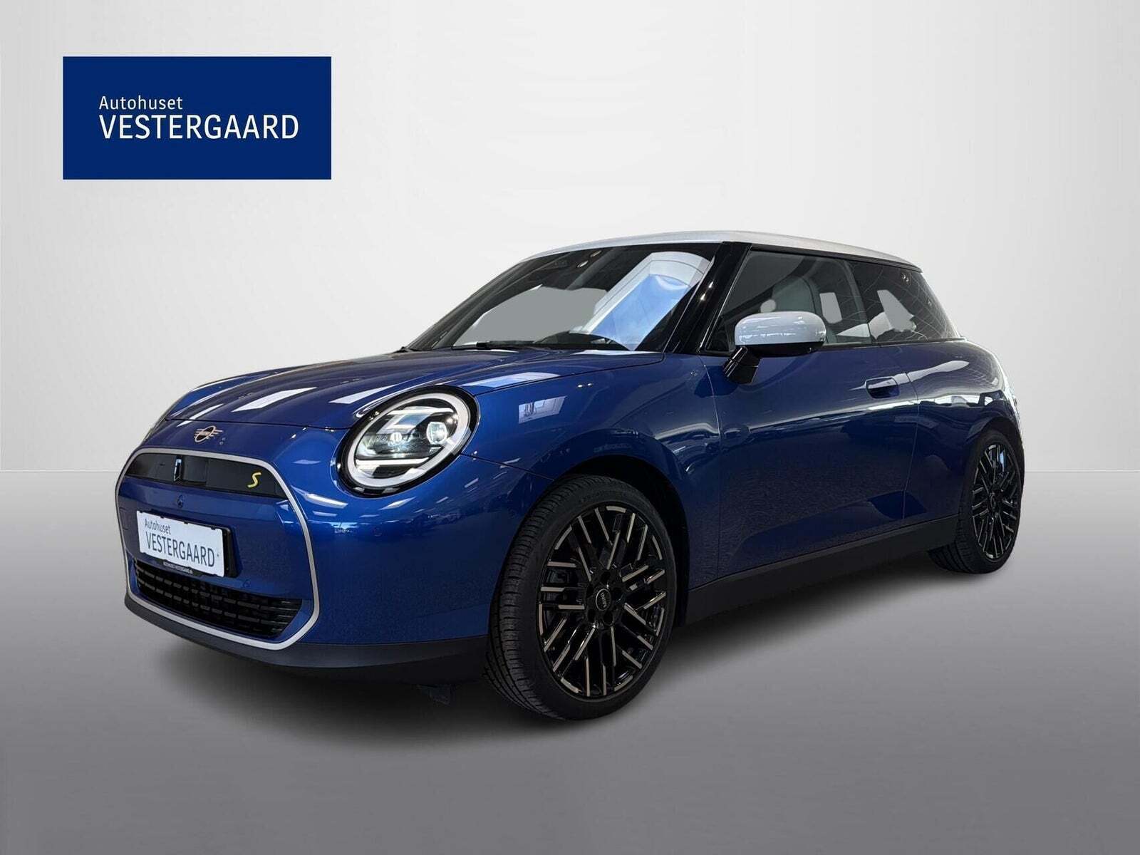 Mini Cooper SE Favoured Trim M
