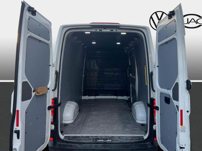 VW Crafter 30 2,0 TDi 140 Kassevogn L3H3
