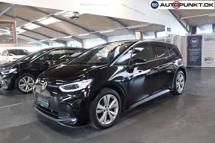 Sort VW ID.3 fra 2024 set udefra