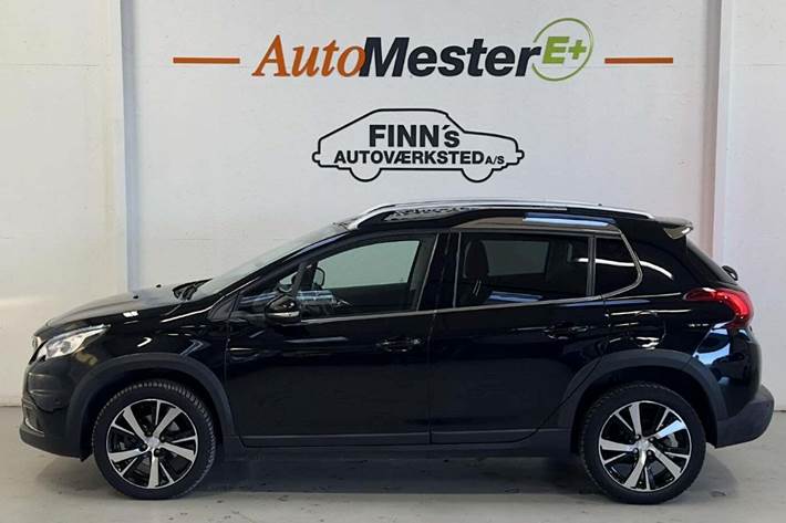 Sort Peugeot 2008 fra 2017