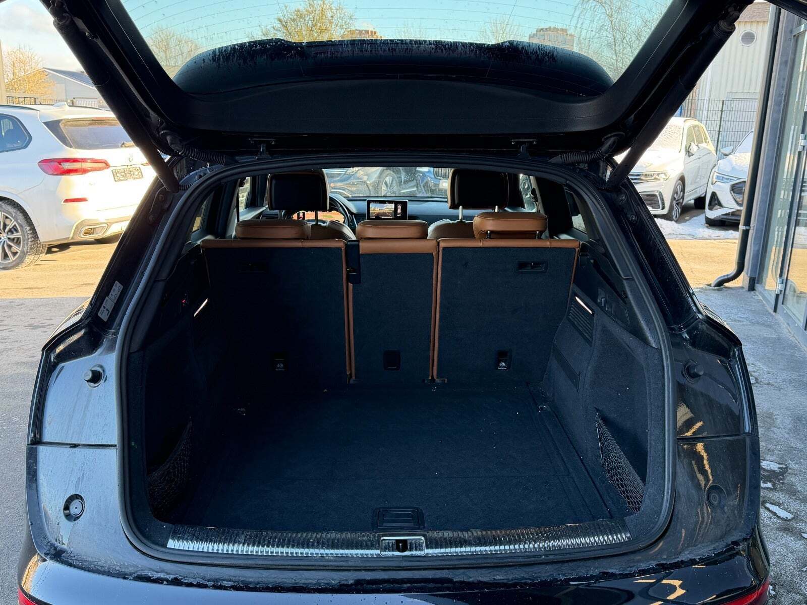 Sort Audi SQ5 fra 2018