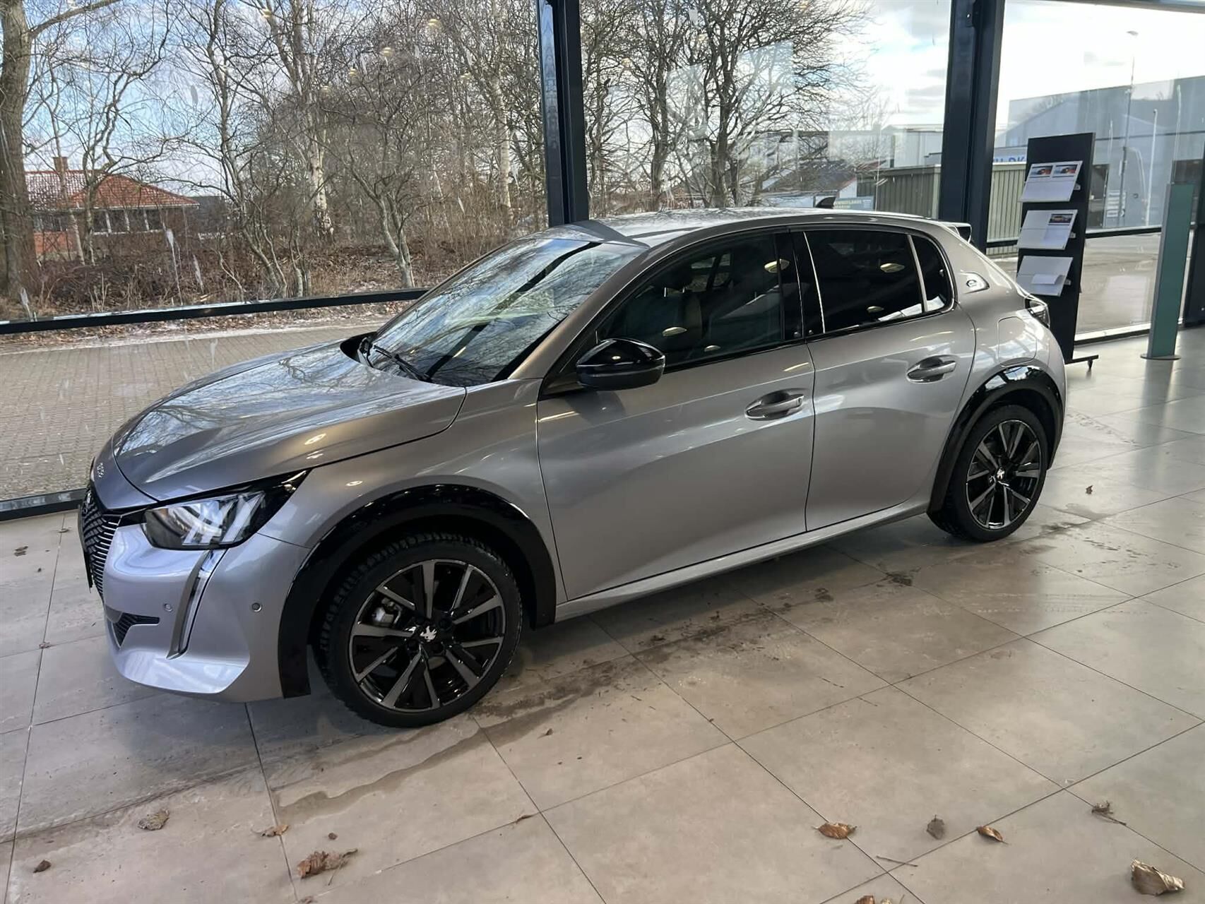 Peugeot e-208 EL GT 136HK 5d Aut.