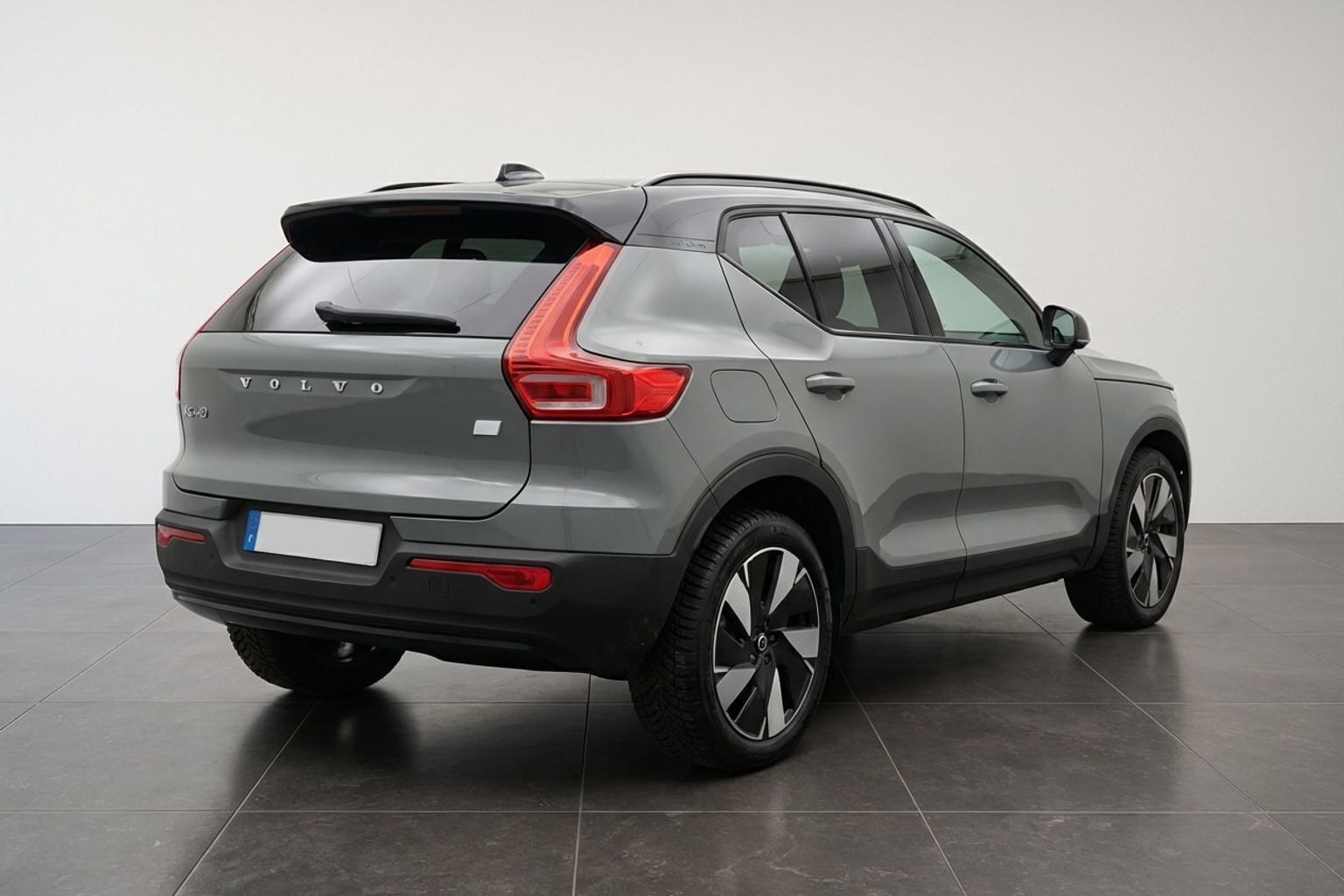 Volvo XC40 Recharge Extended Range Core 252HK 5d Aut.