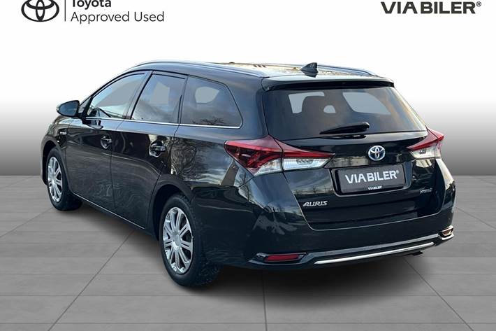 Sort Toyota Auris fra 2017