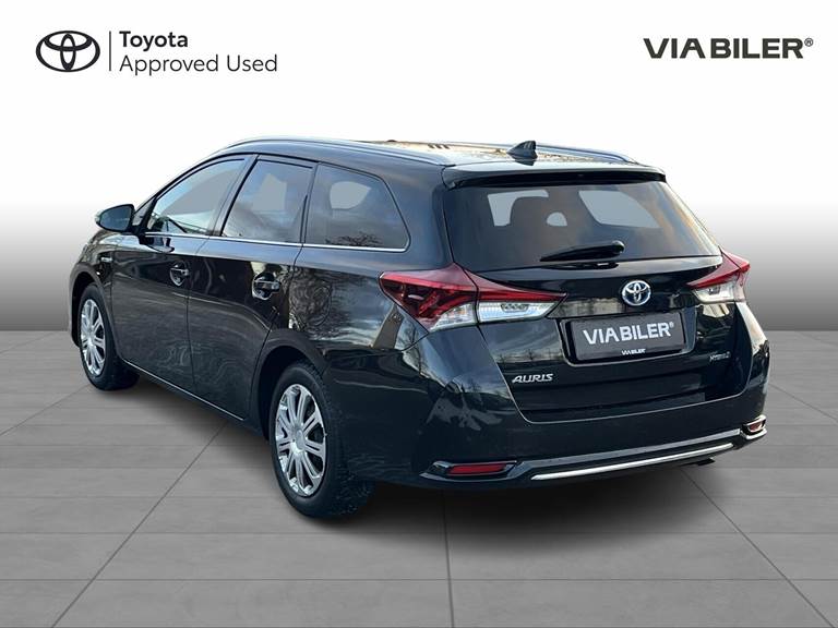 Toyota Auris 1,8 Touring Sports Hybrid H2 Comfort 136HK Stc Aut.
