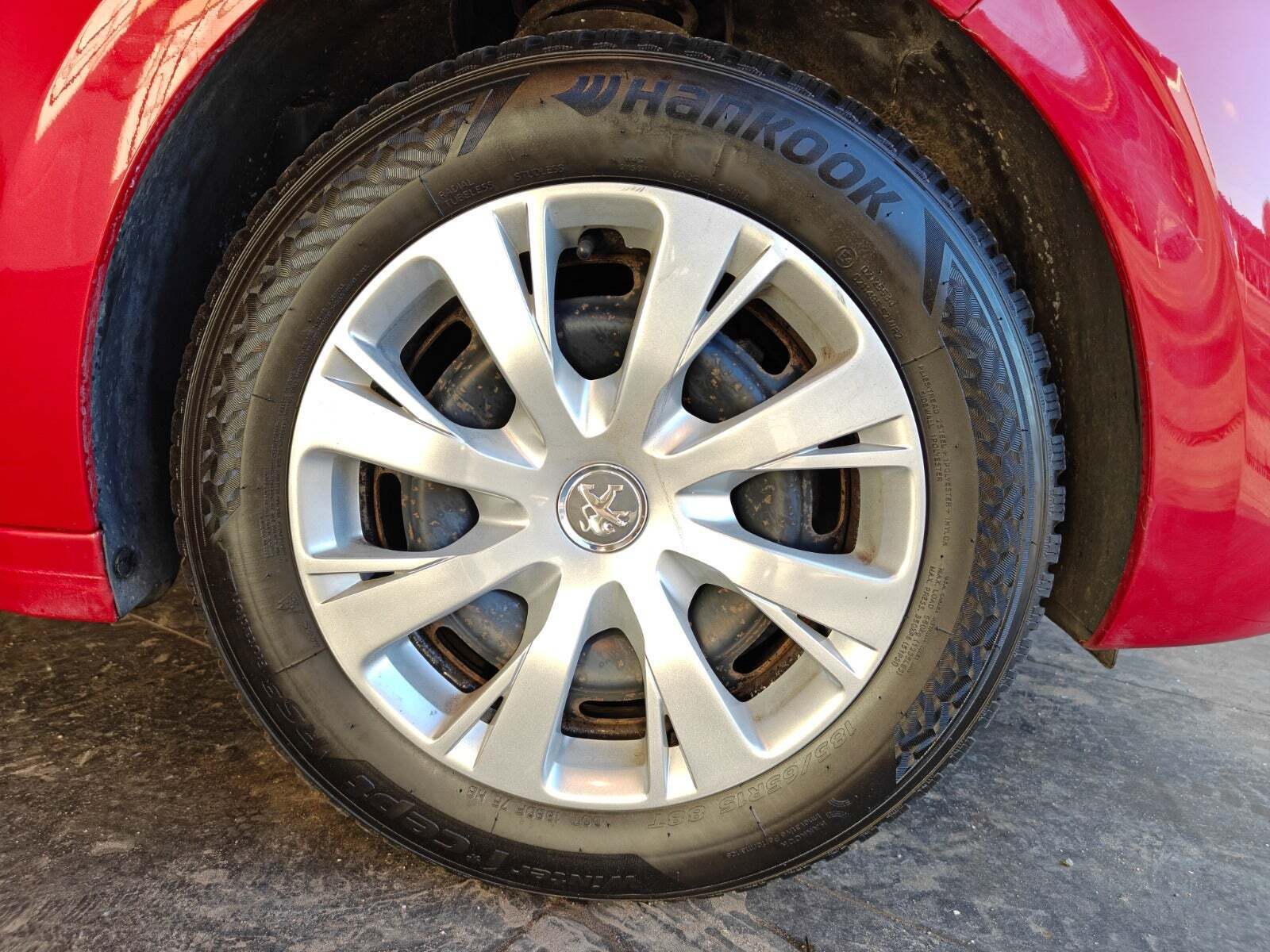 Peugeot 208 1,2 VTi 82 Spirit