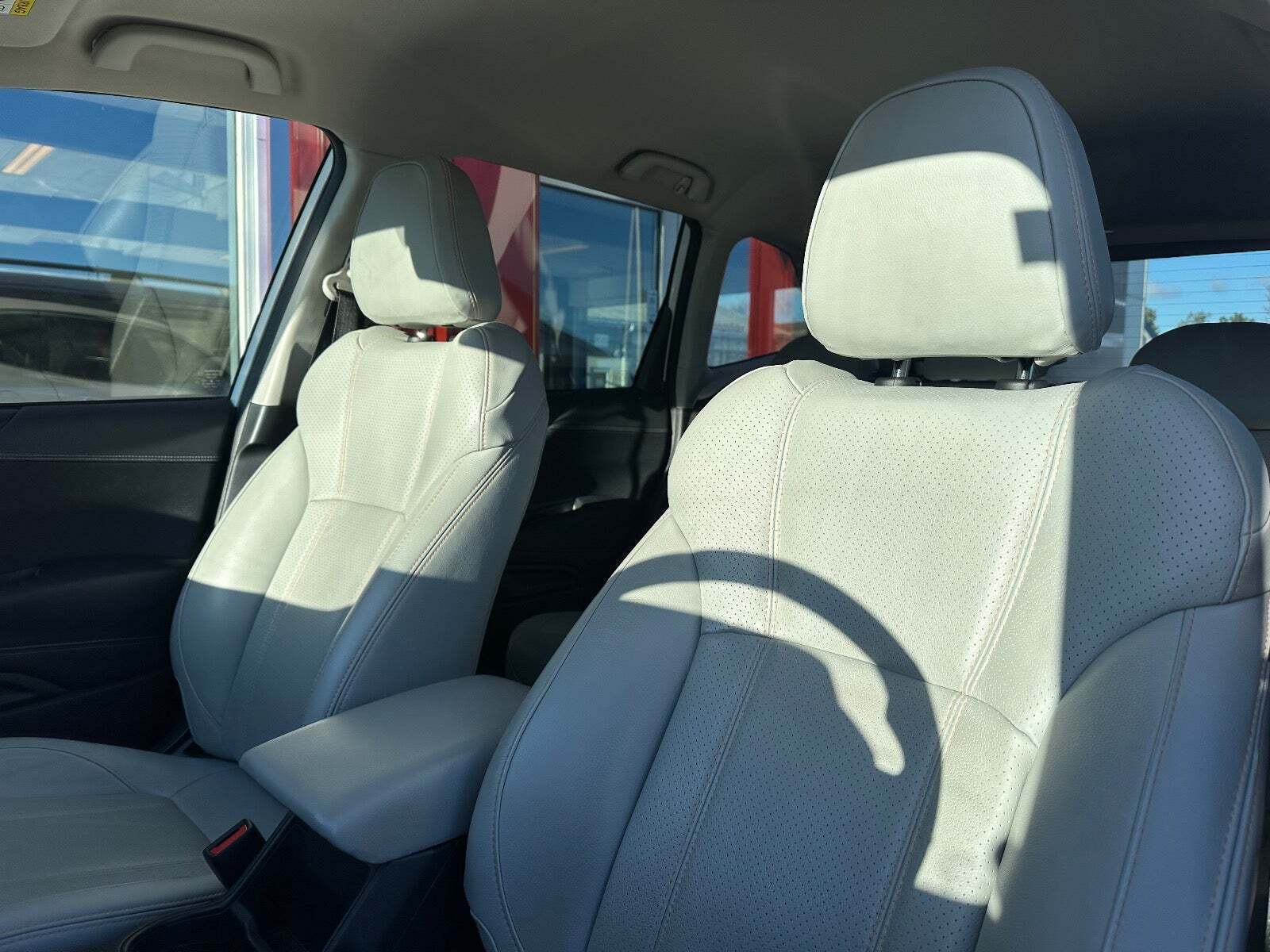 Hvid Subaru Forester fra 2020